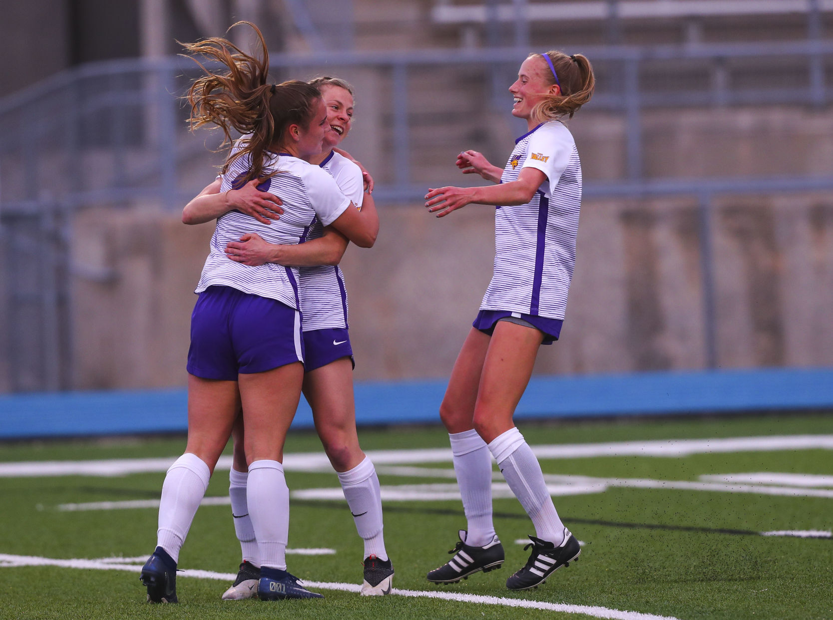 WSoccer UNI vs. Drake 2